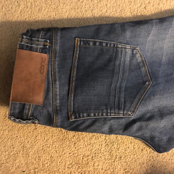 Iconic jeans - Picture 1 of 3